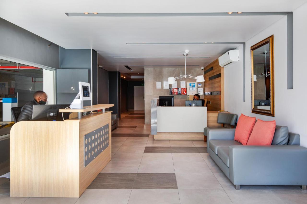 Backup-Powered Trendy Ny City Apartment At Table Mountain Kapstaden Exteriör bild