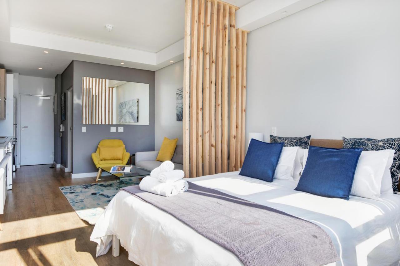 Backup-Powered Trendy Ny City Apartment At Table Mountain Kapstaden Exteriör bild